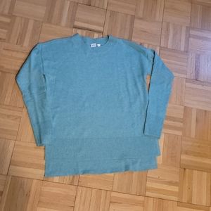 Gap Oversized Blue lightweight high low Sweater NWOT